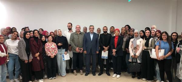 رئيس جامعة سوهاج يستقبل نائب سفير إندونيسيا