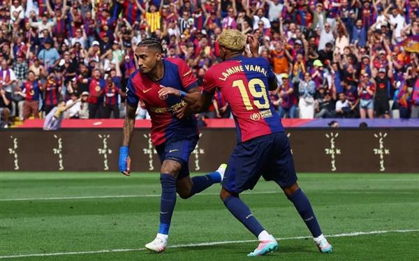 برشلونة ينتصر على الريال 4-3 ويضع يدا على لقب الليجا