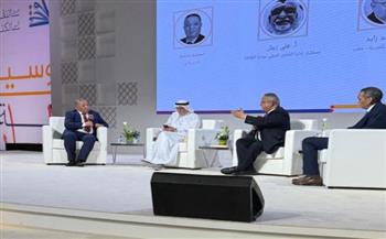   وزير الثقافة القطري يهدي مدير مكتبة الإسكندرية أحدث الإصدرات لإيداعها فى المكتبة