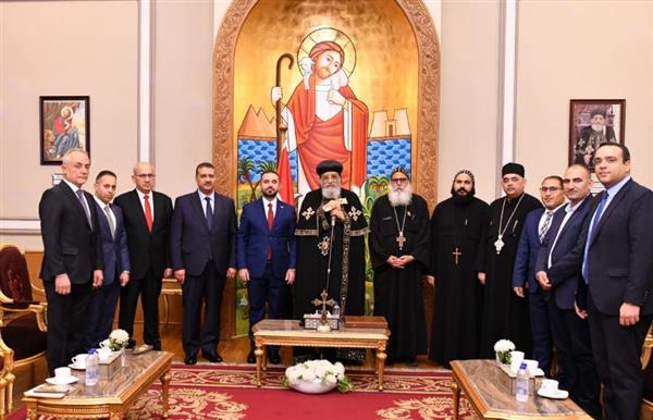 البابا تواضروس يستقبل وزير الأوقاف العراقي