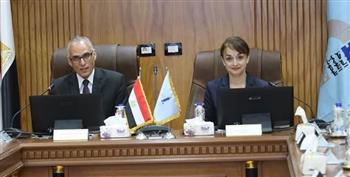   سفيرة جمهورية رومانيا تزور المركز القومي للبحوث