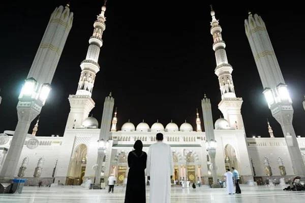 ما حكم إقامة العلاقة الزوجية أثناء الحج؟