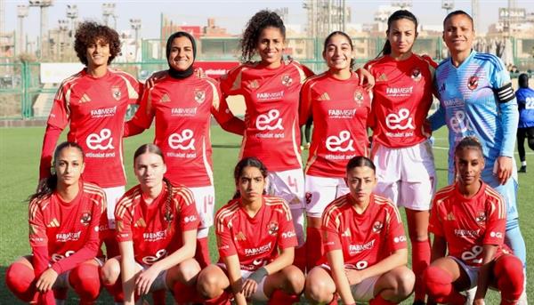 اليوم.. الأهلي يواجه مسار في دوري الكرة النسائية