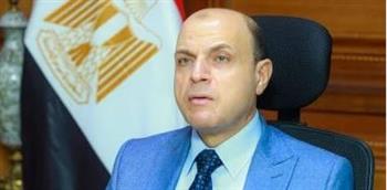   محافظ كفر الشيخ يفتتح سوق "اليوم الواحد" للسلع الغذائية والاستهلاكية بمركز بيلا