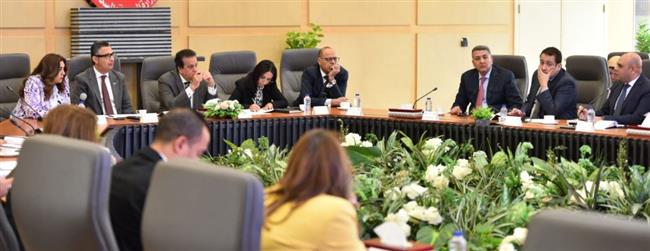 وزير الصحة يترأس اجتماع اللجنة الوزارية لوضع محددات العدالة الاجتماعية لاستحقاق الدعم