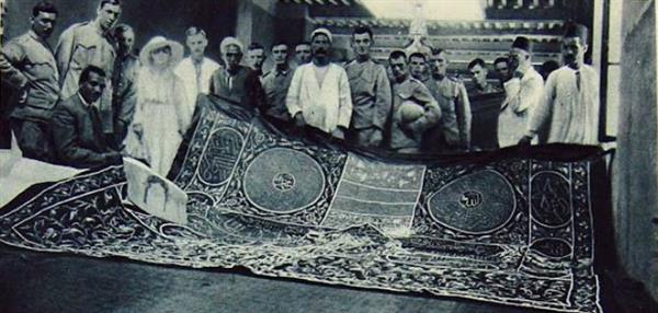 عيد الأضحى المبارك و كسوة الكعبة في التاريخ الإسلامى