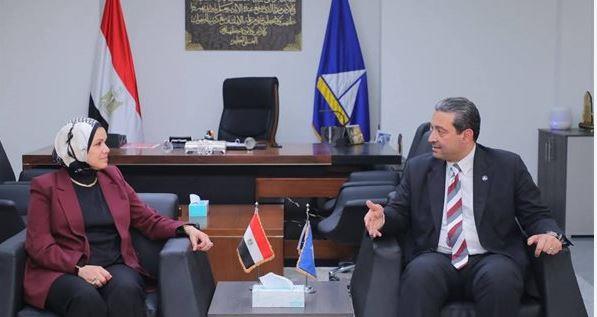 محافظ دمياط يشيد بالجهود المبذولة للتعريف بالتيسيرات الضريبية الجديدة