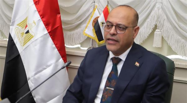وزير العمل يستعرض جهود توفير بيئة عمل لائقة وتشريعات متوازنة لصالح "طرفي الإنتاج"