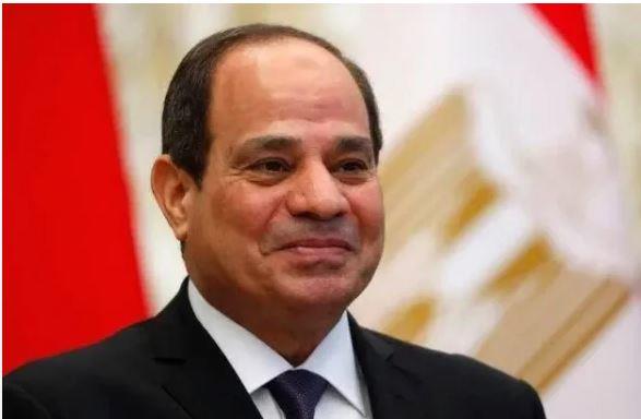 الرئيس السيسي يؤكد أولوية الدولة لتطوير المنظومة التعليمية وخاصة العنصر البشري
