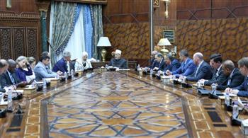   وفد «الكلية الملكية لدراسات الدفاع بالمملكة المتحدة»: حديث الإمام الطيب مُلهِم وعميق