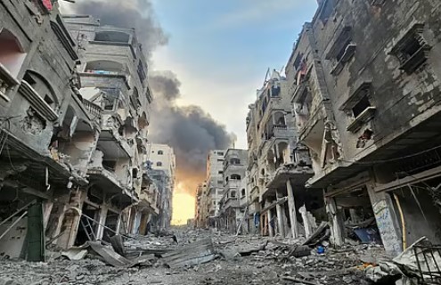 استشهاد وجرح عدد من الفلسطينيين في قصف إسرائيلي على خان يونس