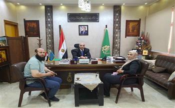   مدير تعليم القليوبية يستقبل مسئولي الصحة المدرسية لمناقشة الاستعدادات للامتحانات 
