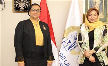   المستشارة أمل عمار تستقبل المديرة التنفيذية لمنظمة تنمية المرأة