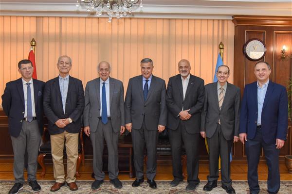 محافظ الإسكندرية يشهد ندوة توعوية بمناسبة الاحتفال باليوم العالمي لارتفاع ضغط الدم