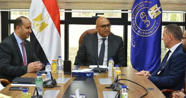 نائب رئيس هيئة الدواء يبحث تعزيز التعاون مع وفد شركة شتادا للأدوية