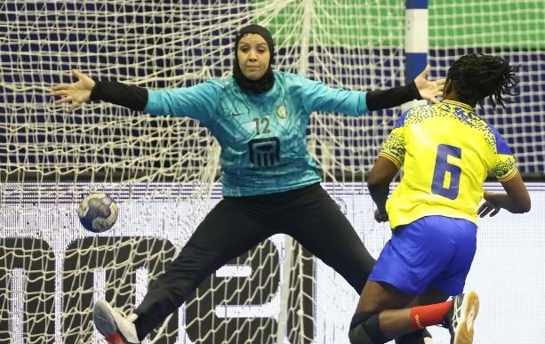 بترو أتلتيكو يفوز على البنك الأهلي في كأس الكؤوس الإفريقية لـ كرة اليد