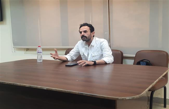 إبراهيم السمان في "ماستر كلاس" بمهرجان المسرح العالمي: لا تساوم على موهبتك