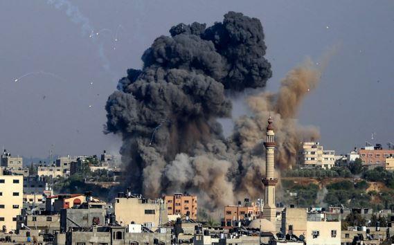 استشهاد 22 فلسطينيا في قصف إسرائيلي على وسط وشمال قطاع غزة