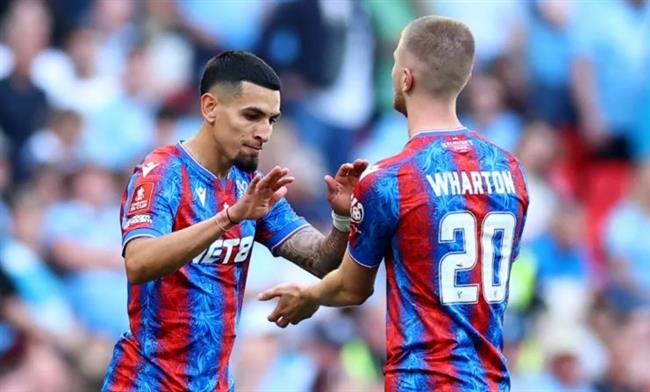 كريستال بالاس يتوج بكأس الاتحاد الإنجليزي بتغلبه على مانشستر سيتي