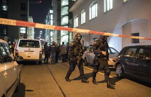 اشتباكات بين الشرطة ومتظاهرين مؤيدين للفلسطينيين في بازل خلال "يوروفيجن"