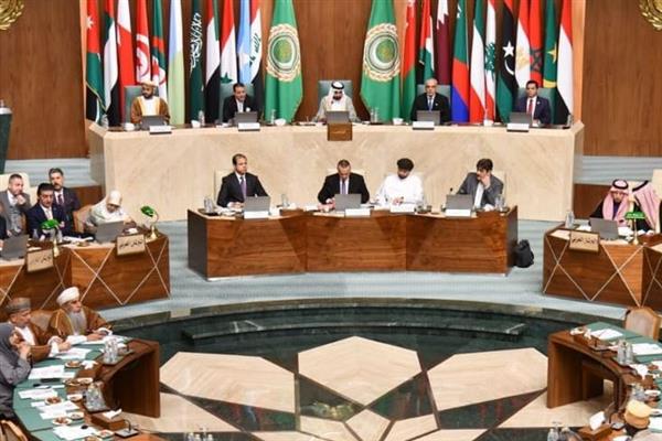 اليماحي يدين الهجوم الإرهابي الذي استهدف معسكرًا للجيش الصومالي في مقديشيو