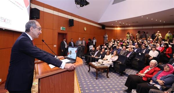 وزير الاتصالات : بناء القدرات الرقمية لأكثر من 30 ألف سيدة عبر مبادرة قدوة تك