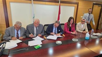  بدعم البنك الأهلي.. محافظ الوادي الجديد يطلق بروتوكولًا لإحياء مشروعات تسمين الماشية