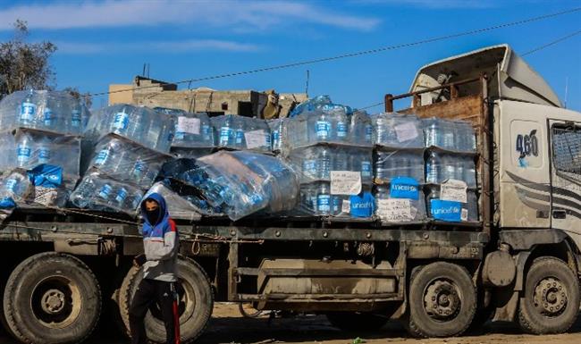 جيش الاحتلال: 5 شاحنات محملة بالمساعدات دخلت إلى قطاع غزة 