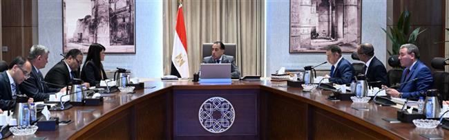 رئيس الوزراء يتابع جهود توفير مياه الشرب للمواطنين في البحر الأحمر