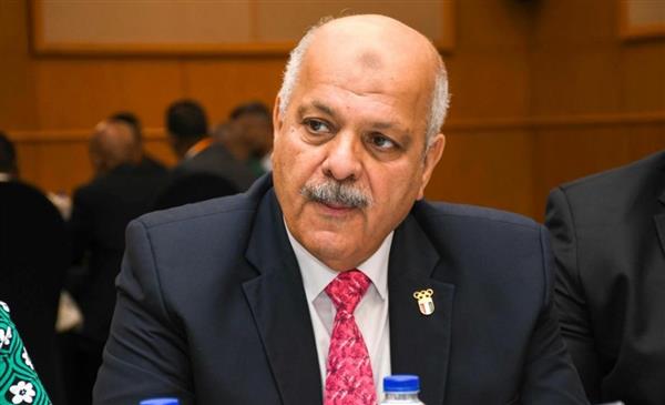 الاتحاد الدولي للرماية يهنئ حازم حسني لفوزه بمنصب الأمين العام للجنة الأولمبية المصرية