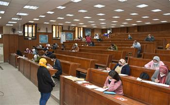   كليات جامعة القاهرة تواصل تنظيم ماراثون امتحانات نهاية العام الجامعى