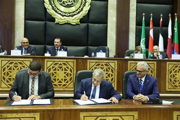 الأكاديمية العربية توقع خمس اتفاقيات استراتيجية لتعزيز التكامل الصناعي والأكاديمي