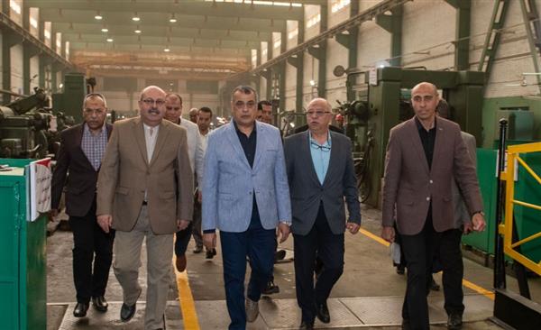 وزير الإنتاج الحربي يتابع مراحل التصنيع بشركة حلوان للصناعات الهندسية "مصنع 99 الحربى"