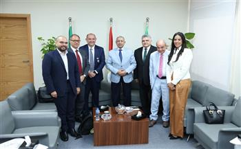   وفد من كلية طب الأسنان بجامعة "جنوه الإيطالية" يزور فرع الأكاديمية العربية بالعلمين الجديدة 