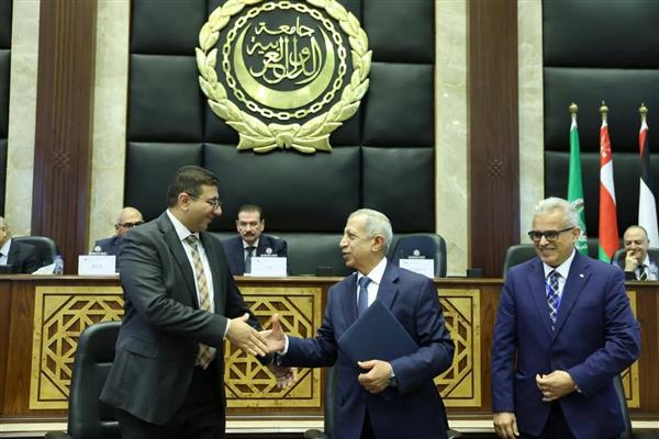" الأكاديمية العربية " و"سيمنس إنرجي" في شراكة استراتيجية لربط التعليم بسوق العمل