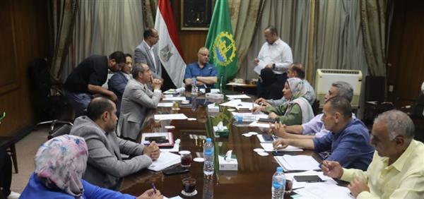 محافظ القليوبية: اللقاء  الأسبوعي بالمواطنين يأتي التزامًا بتوجيهات القيادة السياسية