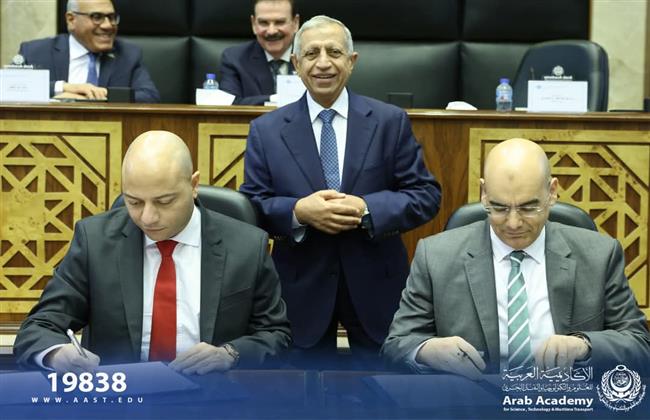 الأكاديمية العربية تطلق "دبلوم التحول الرقمي" بشراكة "سمارت فاكتوري" لتدريب كوادر الصناعة الذكية