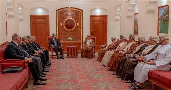 العراق تبحث سبل الاستفادة وتعزيز التعاون القضائي مع سلطنة عُمان