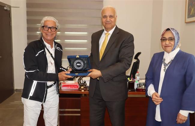 جامعة العلمين الدولية تستقبل خبير كندي في محاضرة متميزة لطلاب كلية الفنون والتصميم