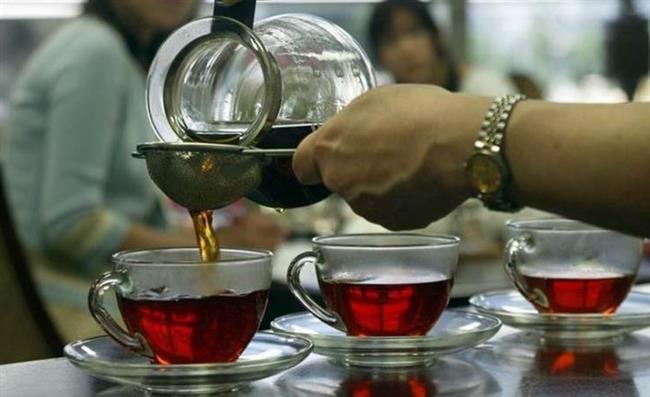"كوب من التاريخ".. العالم يحتفل بيوم الشاي : بين الفوائد الصحية والمخاطر الخفية
