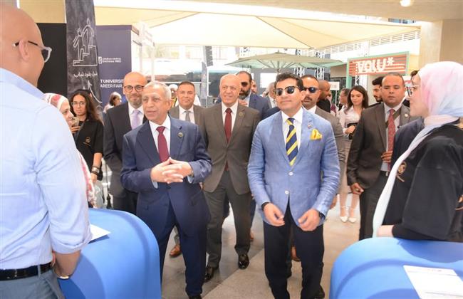 رئيس الأكاديمية العربية يستقبل وزير الشباب والرياضة