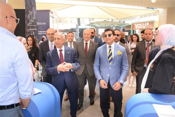رئيس الأكاديمية العربية يستقبل وزير الشباب والرياضة