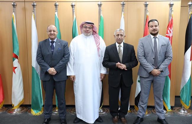 رئيس الأكاديمية العربية يناقش تفعيل بروتوكول التعاون مع مؤسسة سالم بالحمر