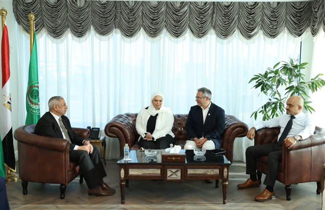 الأكاديمية العربية تستضيف اجتماع اللجنة الإستثمارية للمستثمرين بالشرق الأوسط وأفريقيا 