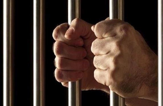 تجديد حبس مقاول بتهمة حيازة سلاح نارى بدون ترخيص