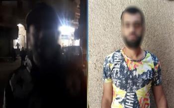   كشف ملابسات فيديو يظهر شخص يحمل سلاح أبيض يلوح به أثناء استقلاله سيارة أجرة