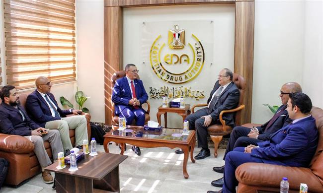 هيئة الدواء المصرية تستقبل وفدًا جزائريًا رفيع المستوى لتعزيز العلاقات في القطاع الطبي