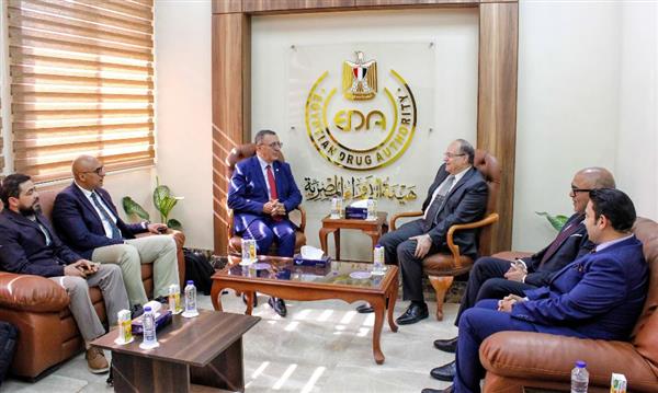 هيئة الدواء المصرية تستقبل وفدًا جزائريًا رفيع المستوى لتعزيز العلاقات في القطاع الطبي
