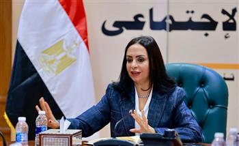   وزيرة التضامن تجتمع مع الإدارة العامة لإدارة الأصول وتنمية الموارد بالوزارة