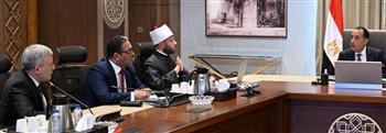   رئيس الوزراء يستعرض مع وزير الأوقاف عدداً من ملفات العمل